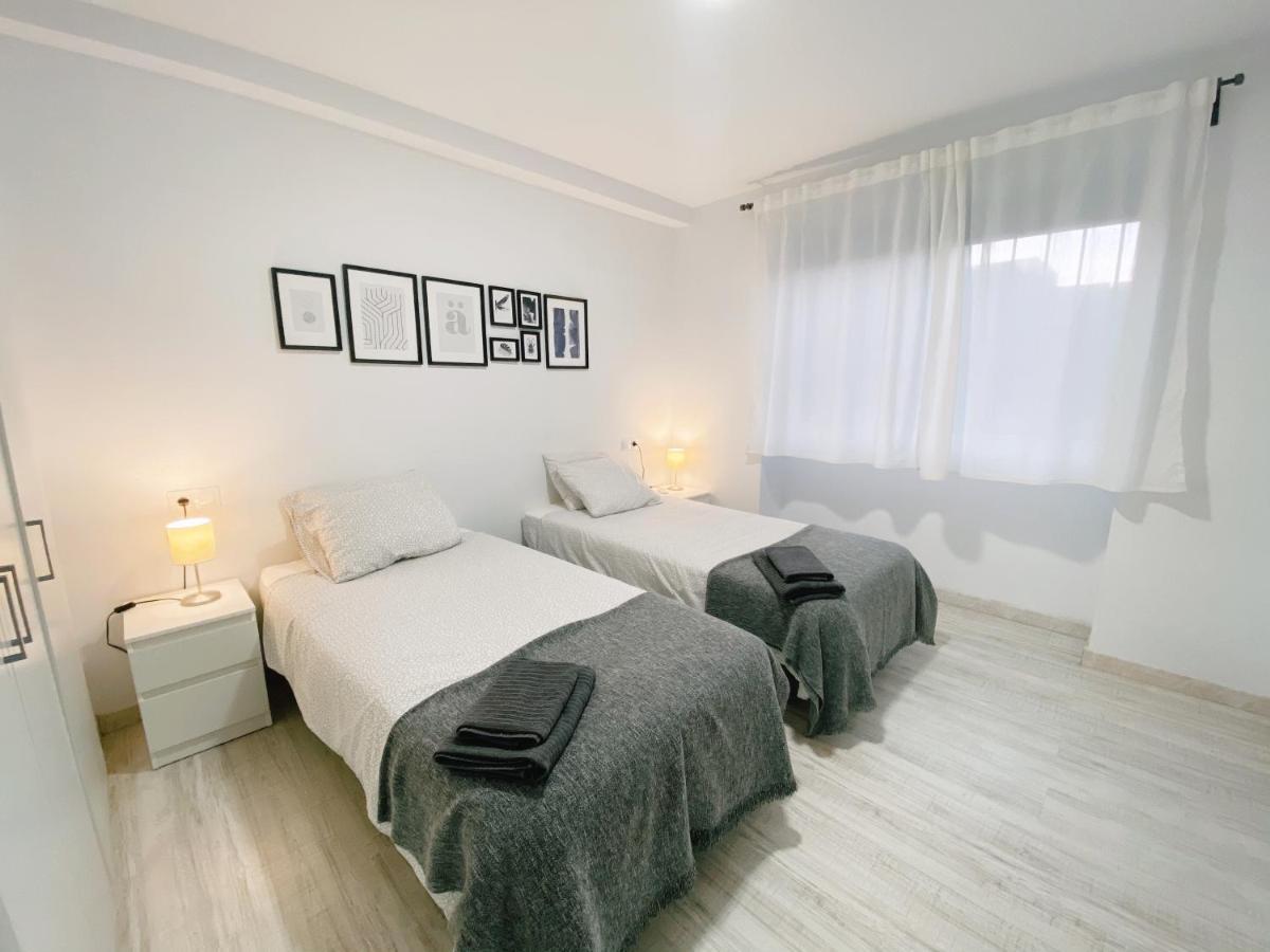 Апартаменты Gmc Turistics - La Casita De Atarazanas Малага Экстерьер фото